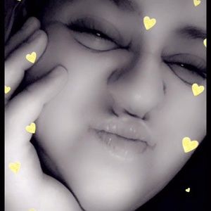 Meet your Posher, Kelli